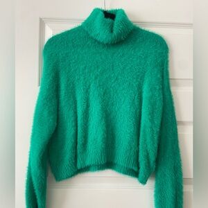 Green fuzzy turtle neck sweater S